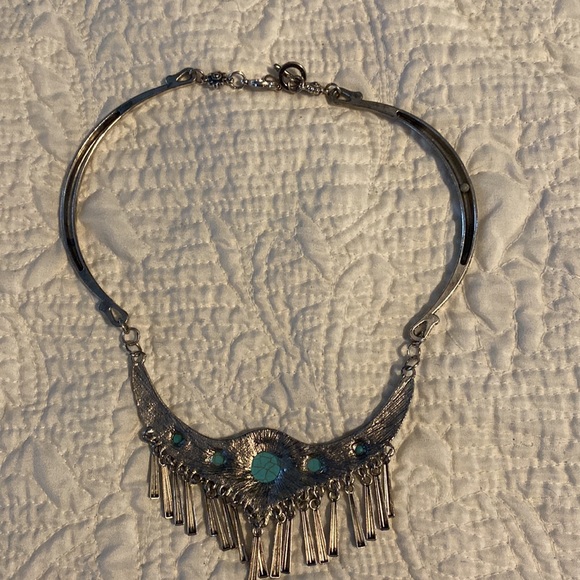 Lot of 4 Turquoise Costume Jewlery - Picture 5 of 10